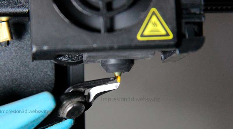 Nivelar cama impresora 3d-Limpiar Nozzle boquilla caliente
